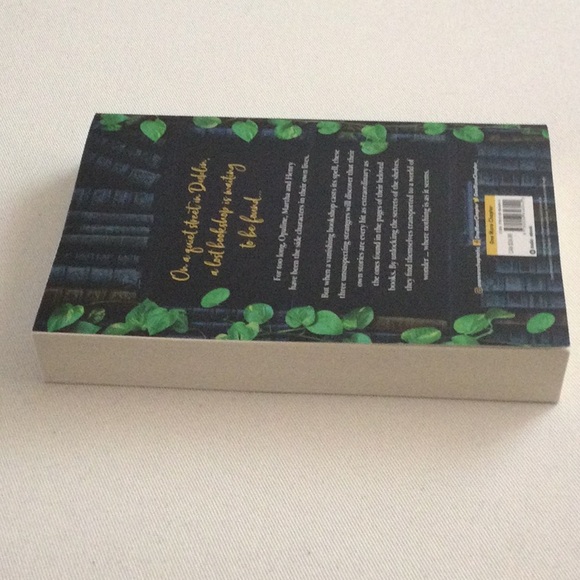 The Lost Bookshop Paperback book by Evie Woods - Picture 4 of 5